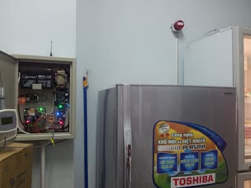 ECAPRO triển khai thành công Hệ thống giám sát cảnh báo nhiệt độ cho các tủ lạnh chứa thuốc của Bênh Viện Nhiệt Đới TPHCM