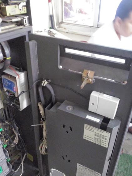 Hệ thống báo động an ninh cây ATM - Ngân hàng